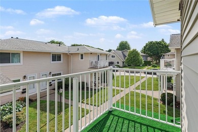 Welcome home to this adorable 2-bedroom, 1-bath end-unit - photo 19