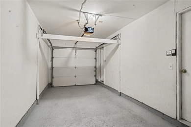 Welcome home to this adorable 2-bedroom, 1-bath end-unit - photo 21
