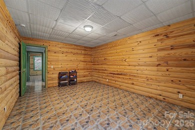 Tucked away in the mountains just minutes from downtown Bryson - photo 27