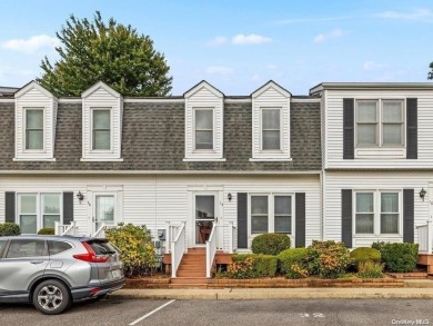 Lake Townhome/Townhouse Sale Pending in Amityville, New York