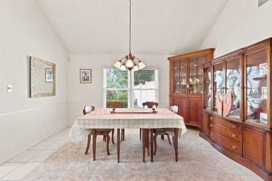 Come and see this beautiful beach oasis today. A beautiful brick - photo 17