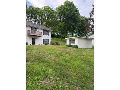 Welcome to your dream home! Nestled in a quiet neighborhood with - photo 19