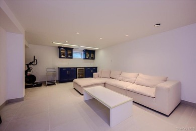 Welcome to this one-of-a-kind gem in the prestigious Village of - photo 25