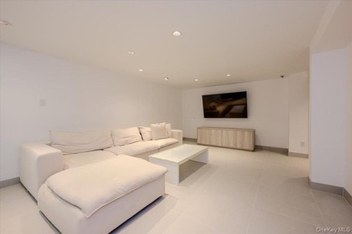 Welcome to this one-of-a-kind gem in the prestigious Village of - photo 26