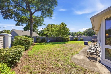 Come and see this beautiful beach oasis today. A beautiful brick - photo 34