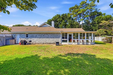 Come and see this beautiful beach oasis today. A beautiful brick - photo 38