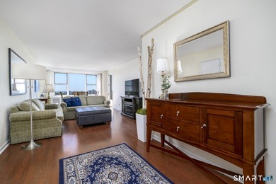 Perched just under the top floor, this stunning 2BR/1BA condo - photo 6