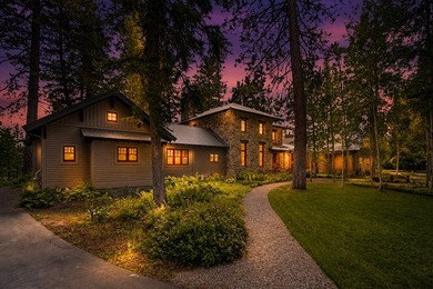 Beyond the gate, a winding approach through nearly 6.95 acres of - photo 1