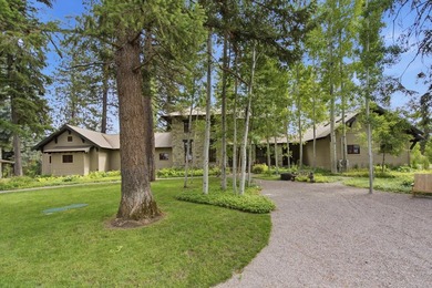 Beyond the gate, a winding approach through nearly 6.95 acres of - photo 5