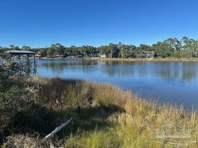 Waterfront lot in the Russell Bayou subdivision on Innerarity - photo 5