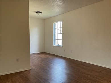 Move-In Ready! Charming 3-bedroom, 2-bath, 2-car garage home - photo 12