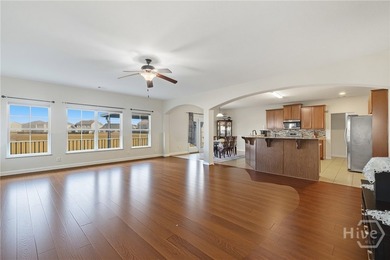 Bring an offer! Spacious home with pond views and a well-planned - photo 21
