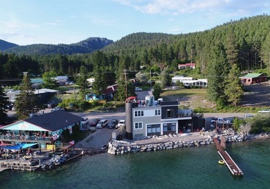 This waterfront home presents an exceptional opportunity to - photo 1