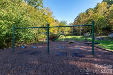 3 Full Bedrooms plus Bunk Room! Offered FULLY FURNISHED, this - photo 47