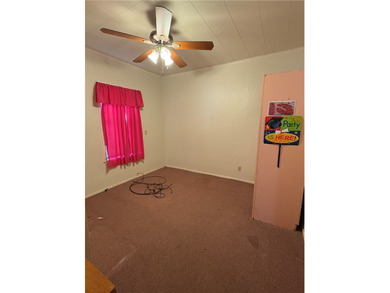 Must see!! Investor opportunity! Prime location near downtown - photo 5