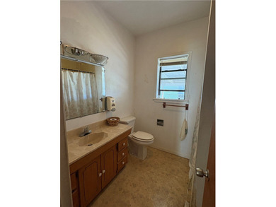 Must see!! Investor opportunity! Prime location near downtown - photo 6