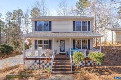Lake Home For Sale in Palmyra, Virginia