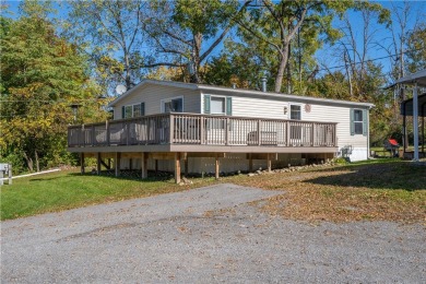 Conesus Lake Home For Sale in Livonia New York