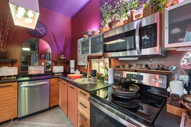 Welcome to urban living in the heart of downtown St. Paul! This - photo 7