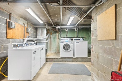 Why rent when you can own in the heart of Amityville Village! - photo 14
