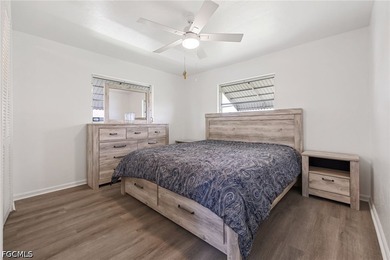 Boat Lovers Paradise! This beautiful, newly remodeled home is - photo 15