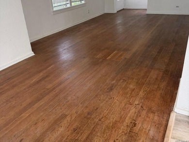 INVESTORS welcome - Still needs some TLC - New fresh interior - photo 8