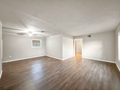 Just listed a perfect starter home or downsizing. This gem - photo 10