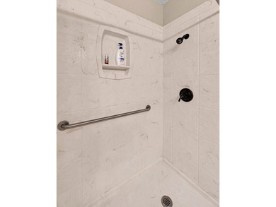$18,000 BELOW COUNTY APPRASIAL! This beautifully maintained - photo 28