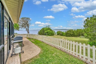 $18,000 BELOW COUNTY APPRASIAL! This beautifully maintained - photo 33