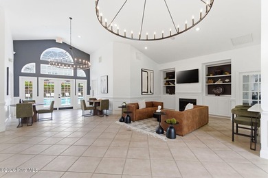 Perched on the top floor as a desirable corner end unit, this 3 - photo 38