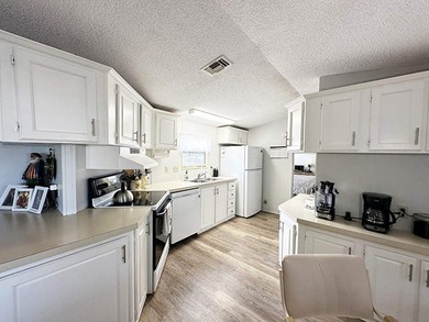 This 1320 square foot manufactured home in Bonita Terra features - photo 8