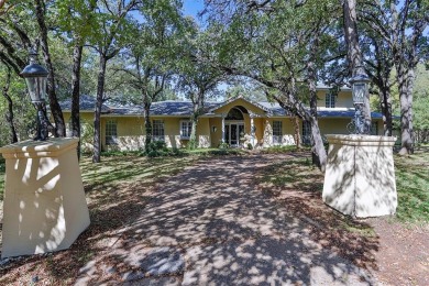 Lake Home Sale Pending in Dalworthington Gardens, Texas