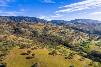 Located near Bear Valley Springs, the Black Oaks Ranch is a - photo 19