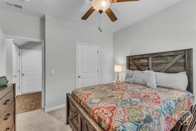 This 2-story, 5-bedroom, 3-bathroom beauty has laid all its - photo 21