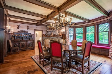 'Tojenka' is a rare Big Moose Lake estate offering an - photo 25