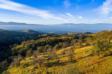 Located near Bear Valley Springs, the Black Oaks Ranch is a - photo 30