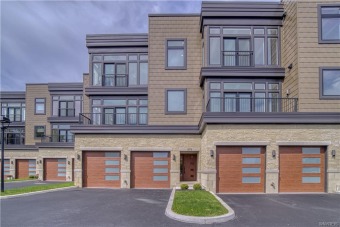 Lake Townhome/Townhouse For Sale in Buffalo, New York