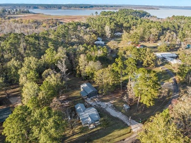 145 Pleasure Drive - Your Fully Furnished Lake Sam Rayburn - photo 32