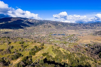 Located near Bear Valley Springs, the Black Oaks Ranch is a - photo 33