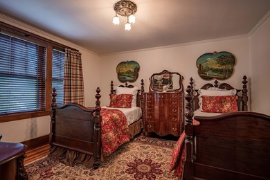 'Tojenka' is a rare Big Moose Lake estate offering an - photo 35