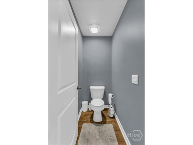 This 2-story, 5-bedroom, 3-bathroom beauty has laid all its - photo 35