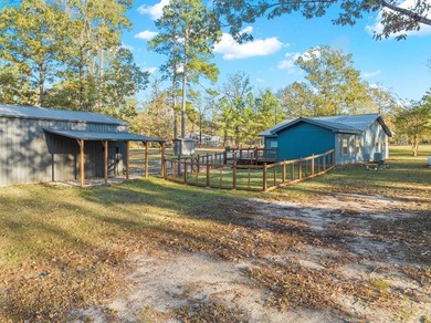 145 Pleasure Drive - Your Fully Furnished Lake Sam Rayburn - photo 35