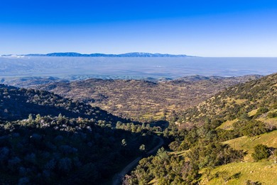 Located near Bear Valley Springs, the Black Oaks Ranch is a - photo 36