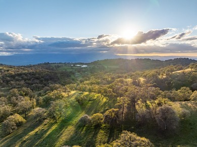 Located near Bear Valley Springs, the Black Oaks Ranch is a - photo 39