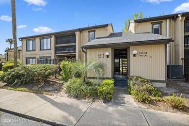 **RENOVATED**FIRST FLOOR**GREAT LOCATION** This charming - photo 43