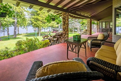 'Tojenka' is a rare Big Moose Lake estate offering an - photo 45