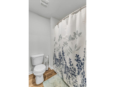 This 2-story, 5-bedroom, 3-bathroom beauty has laid all its - photo 46