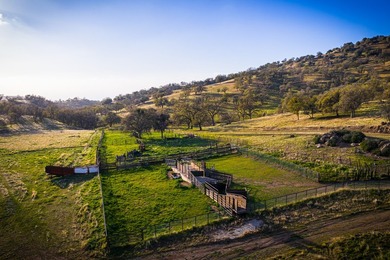 Located near Bear Valley Springs, the Black Oaks Ranch is a - photo 46