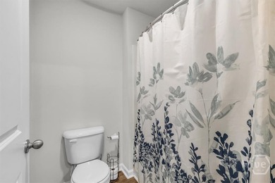 This 2-story, 5-bedroom, 3-bathroom beauty has laid all its - photo 47