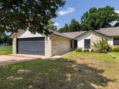 Lake Townhome/Townhouse For Sale in Meadowlakes, Texas